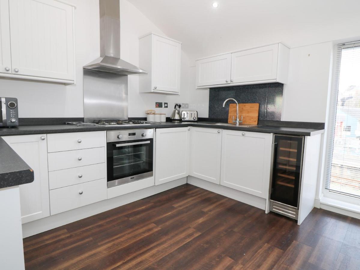 8 Marina View Villa Pwllheli Eksteriør billede
